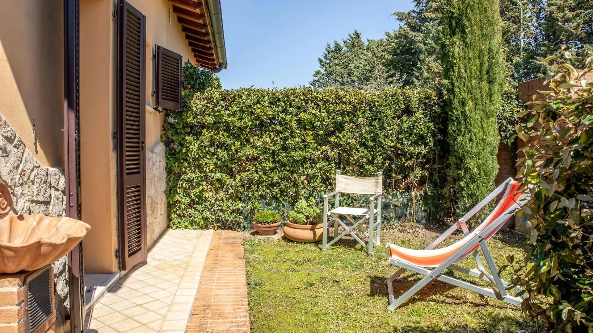 Noi 2 Vacanze - Il Nido Di Gina Contignano 0*,  Italy